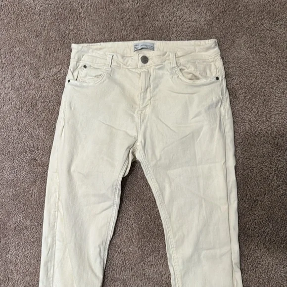 💜 3 for $10 Bershka Cream Women's Jeans - Picture 2 of 5